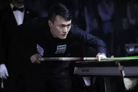 随着比赛的 随着比赛的