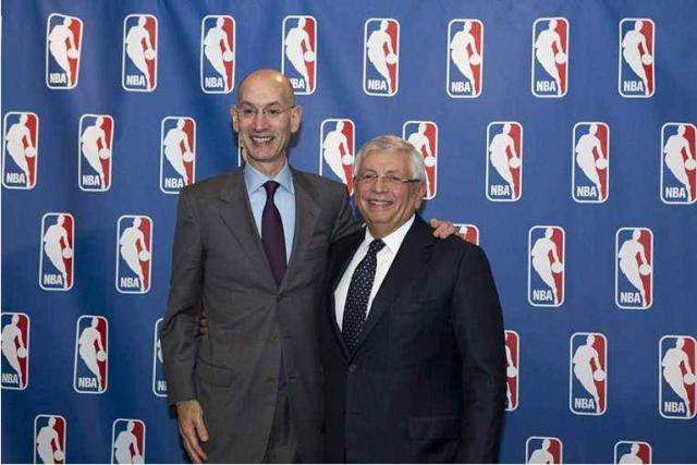 全村荣耀｜村运会x新华社 成都站线下开幕，电竞狂欢席卷蓉城