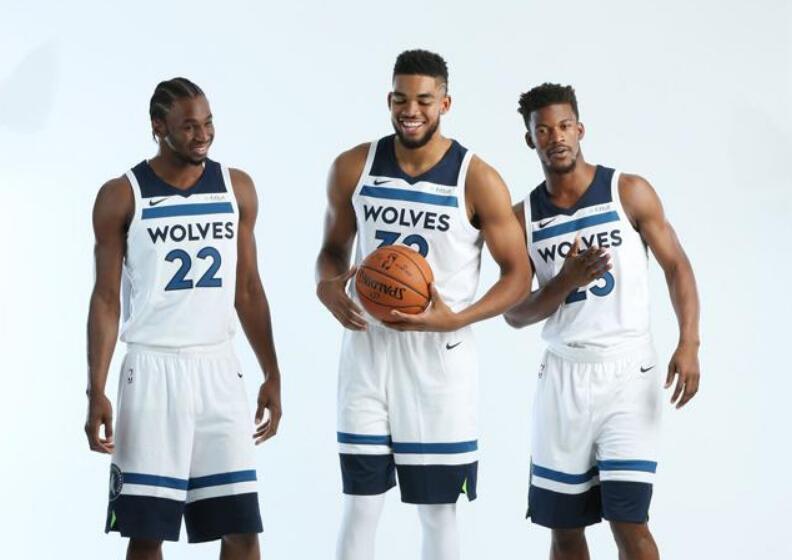 手套内侧与 手套内侧与