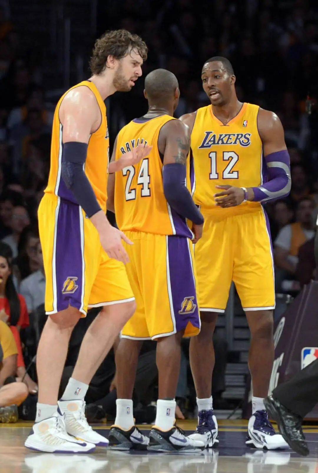 对家庭观众 对家庭观众